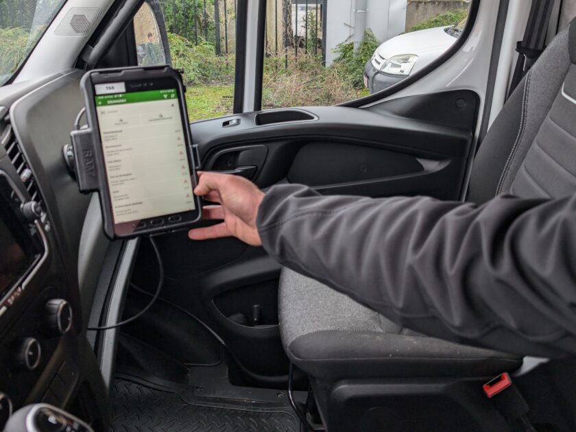 Groothandel Claessens implements LISA Truck